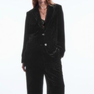 VELVET SUIT IN SILK-BLEND, as new!
